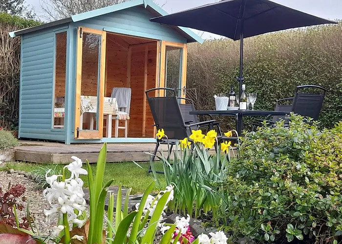 Holiday home Robin *